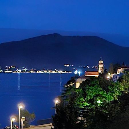 Villa Jade Apartments Front Row Sea View - Walk To Korcula Old Town Medvinjak Eksteriør bilde