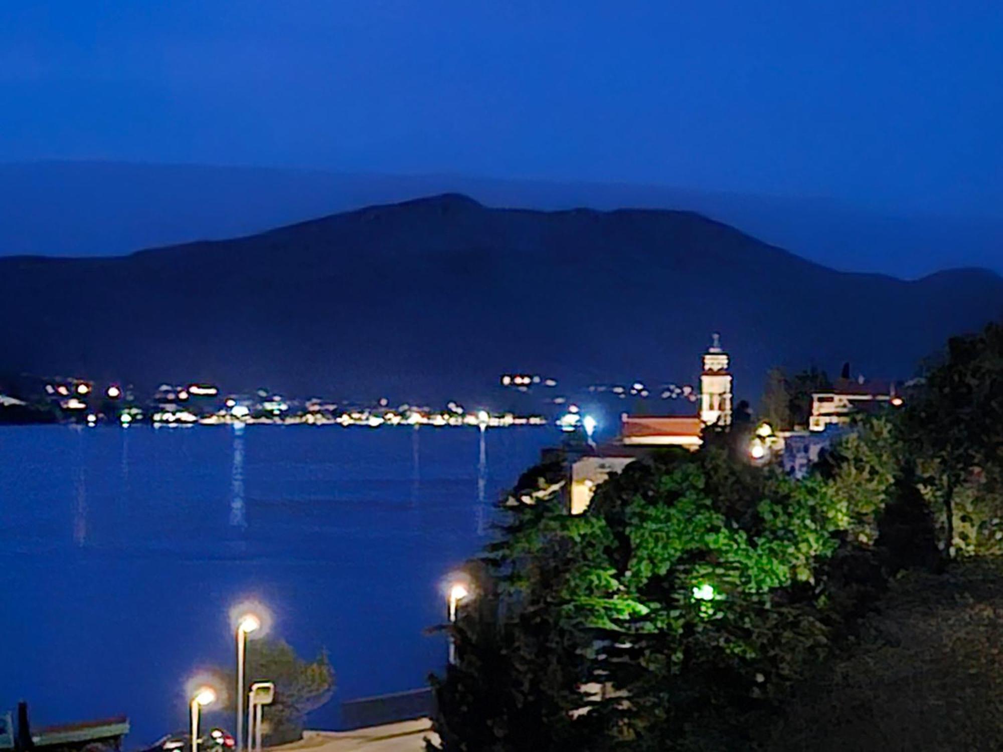 Villa Jade Apartments Front Row Sea View - Walk To Korcula Old Town Medvinjak Eksteriør bilde