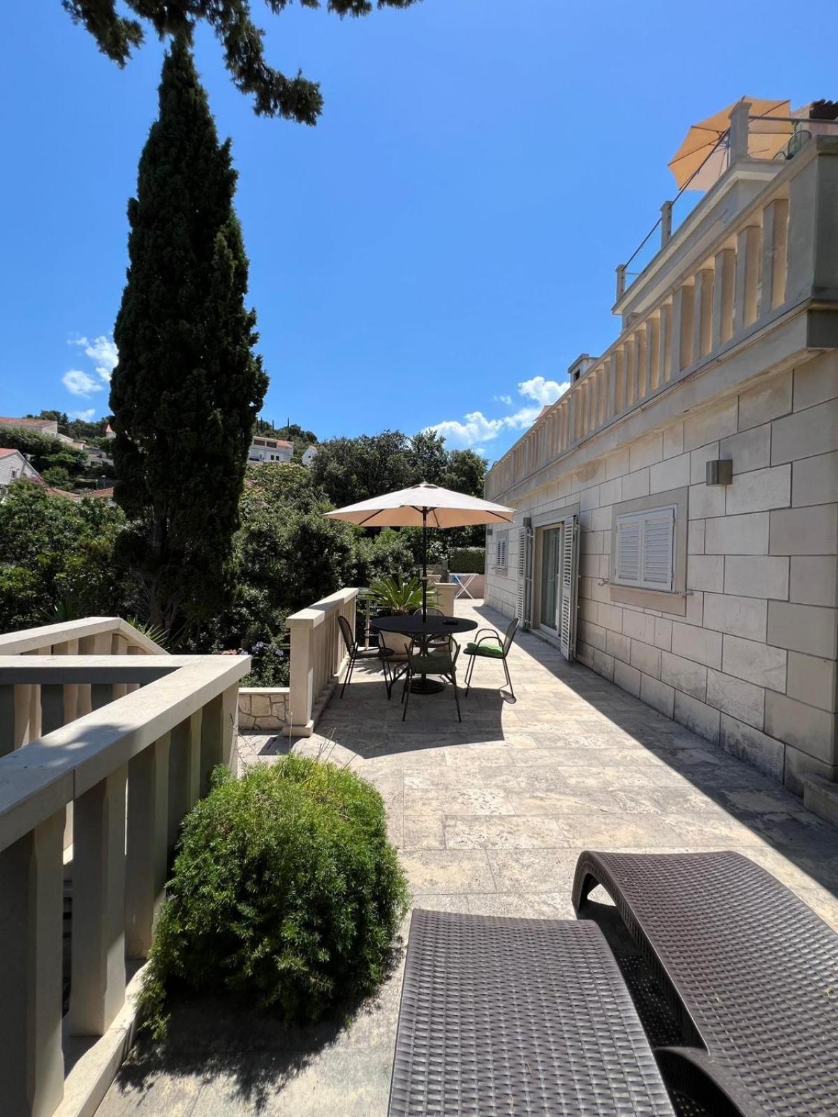 Villa Jade Apartments Front Row Sea View - Walk To Korcula Old Town Medvinjak Eksteriør bilde
