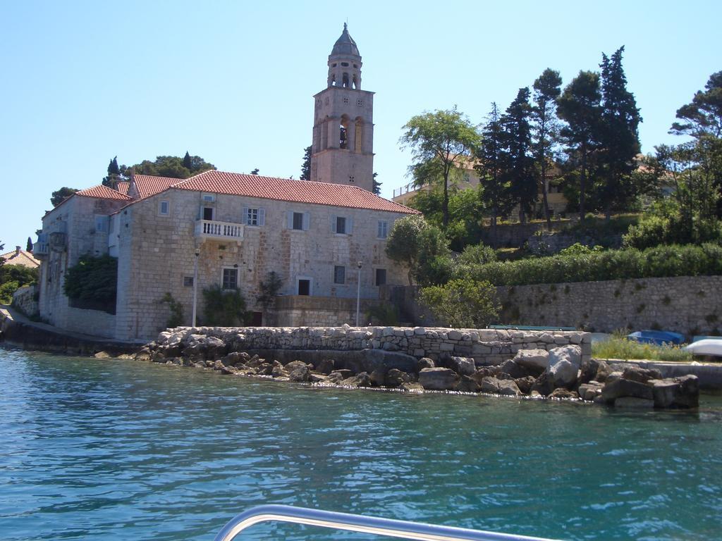 Villa Jade Apartments Front Row Sea View - Walk To Korcula Old Town Medvinjak Eksteriør bilde