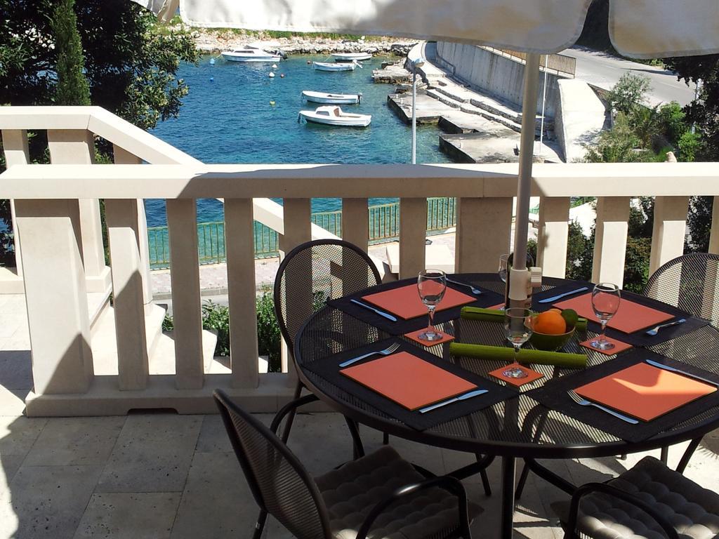 Villa Jade Apartments Front Row Sea View - Walk To Korcula Old Town Medvinjak Rom bilde