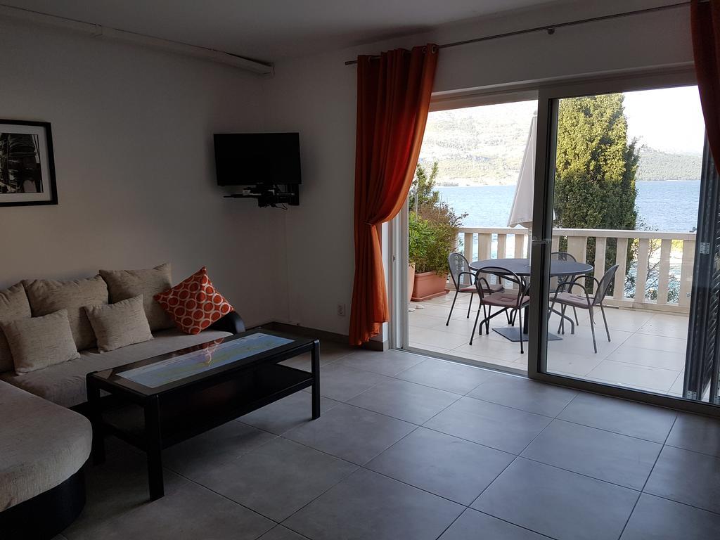 Villa Jade Apartments Front Row Sea View - Walk To Korcula Old Town Medvinjak Eksteriør bilde
