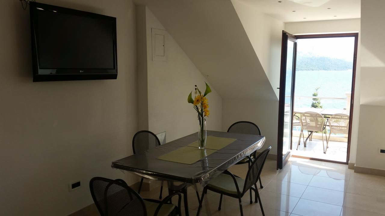 Villa Jade Apartments Front Row Sea View - Walk To Korcula Old Town Medvinjak Eksteriør bilde