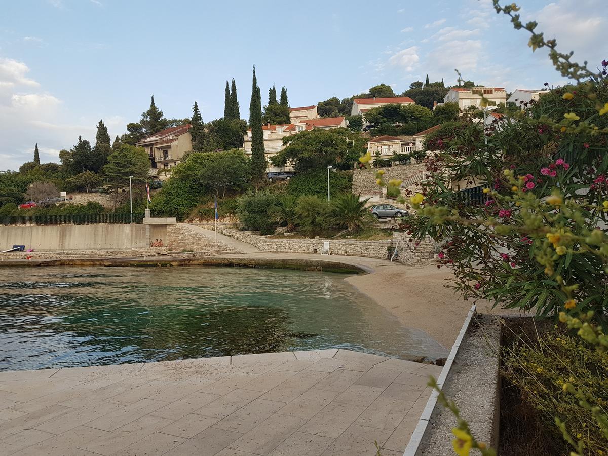 Villa Jade Apartments Front Row Sea View - Walk To Korcula Old Town Medvinjak Eksteriør bilde